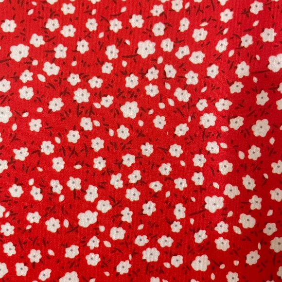 Medium red floral dress with pockets - Picture 2 of 2